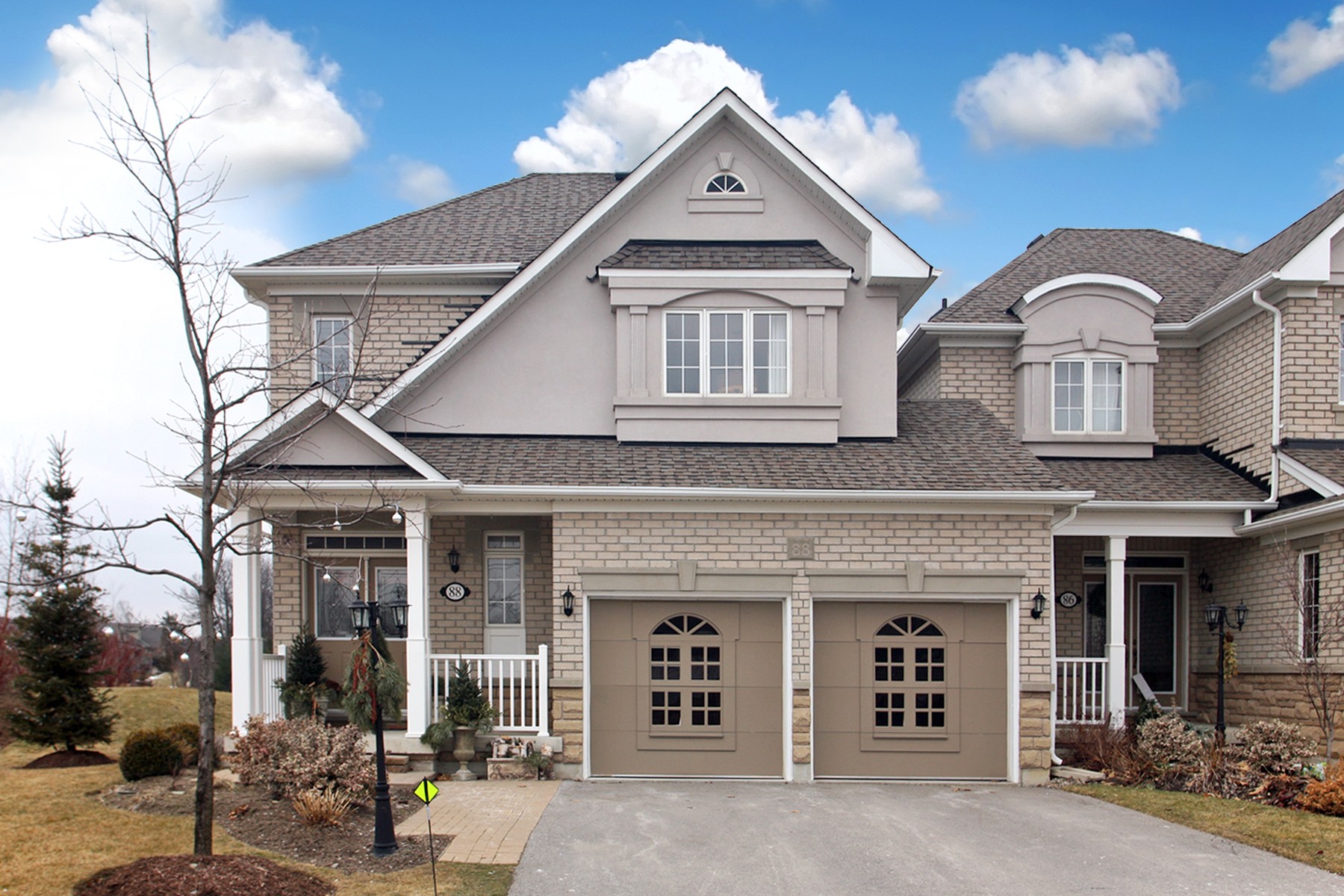 Virtual Tour of 88 Stonecliffe Crescent Aurora, ON for