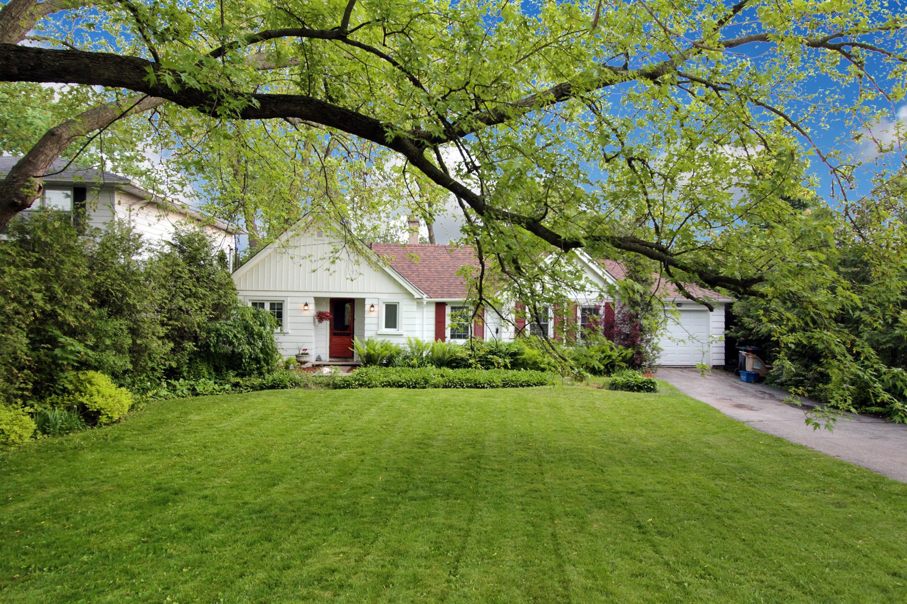 423 Lawson Road Scarborough, ON Virtaul Tours ID 14870