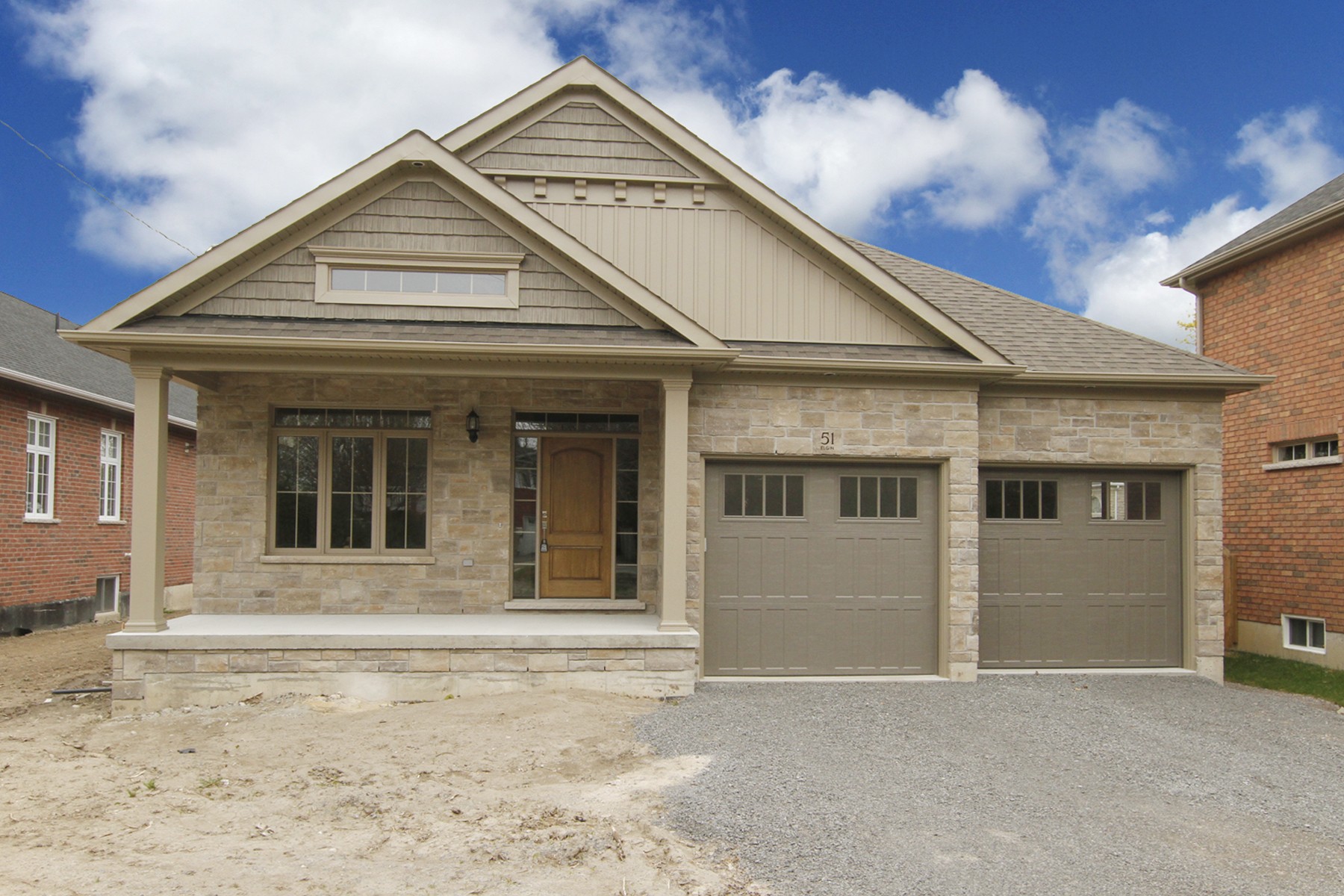 Virtual Tour of 51 Elgin Street Bowmanville, ON TourID