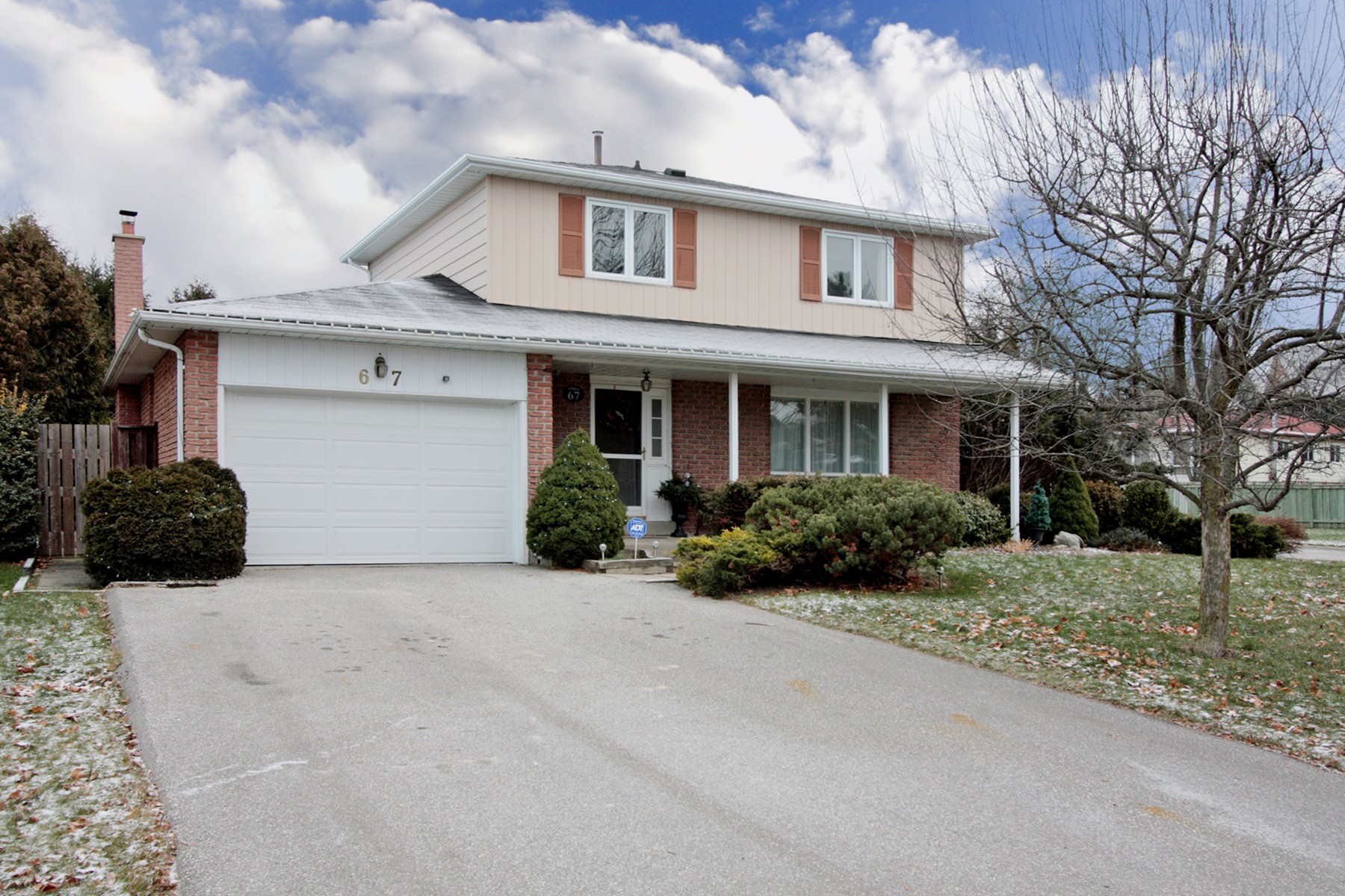 Virtual Tour of 67 Stouffer Street Stouffville, ON TourID 13113 for