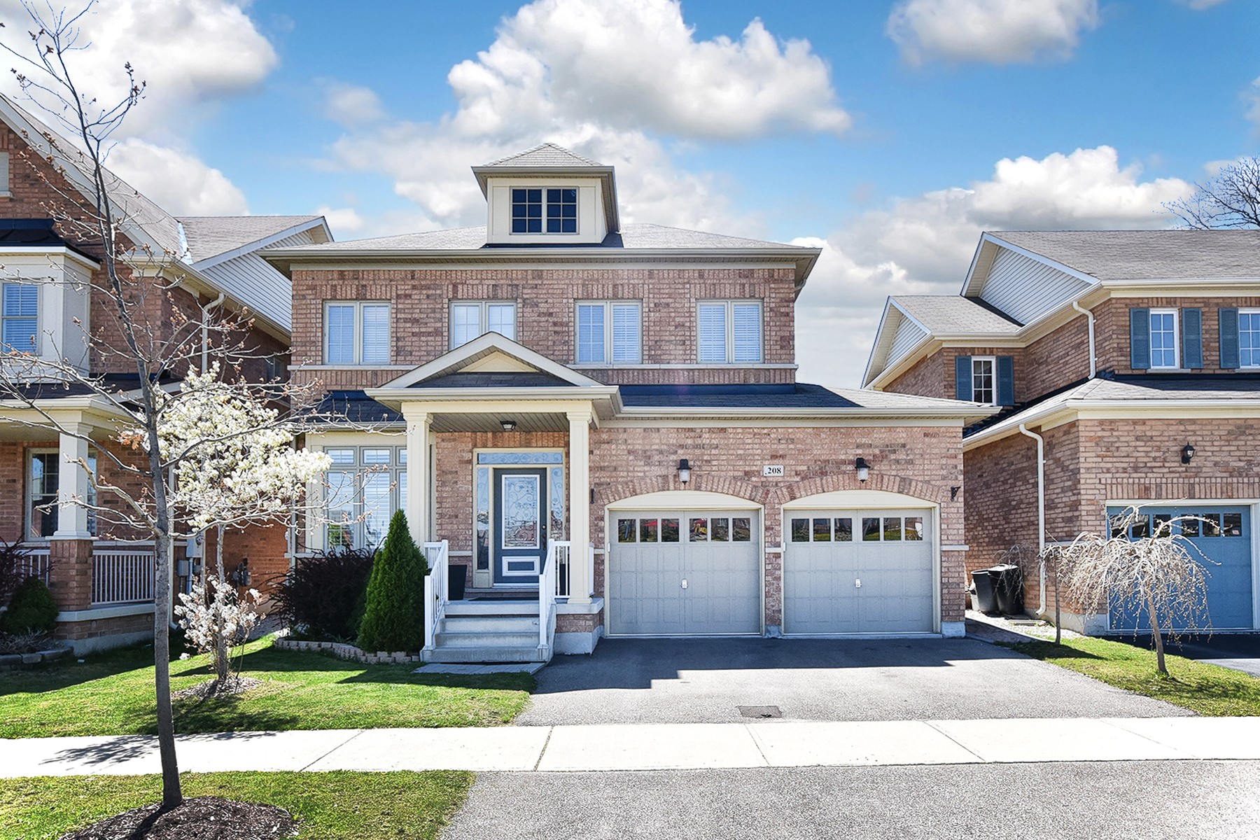 208 Scott Blvd Milton, ON for Pablo Subak Virtual Tours