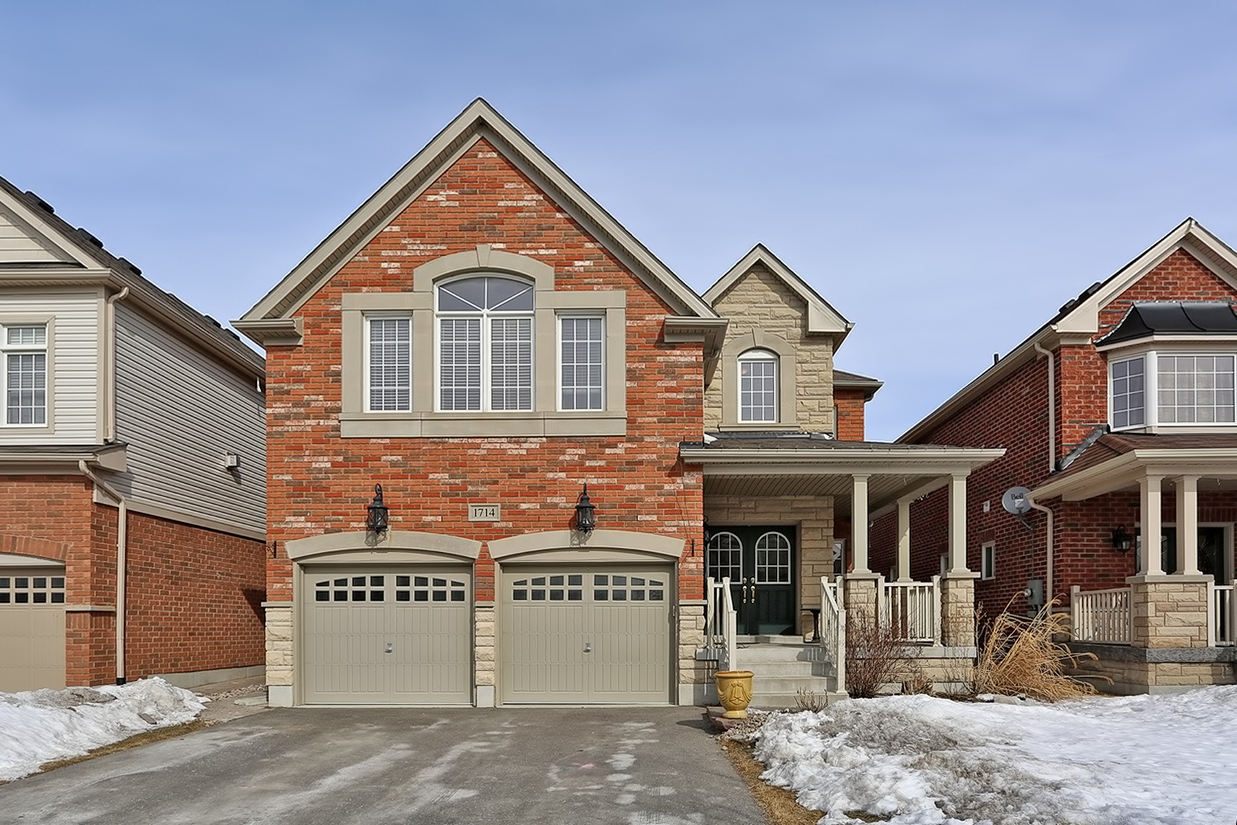 Virtual Tour of 1714 Esterbrook Dr Oshawa, ON for Nicole