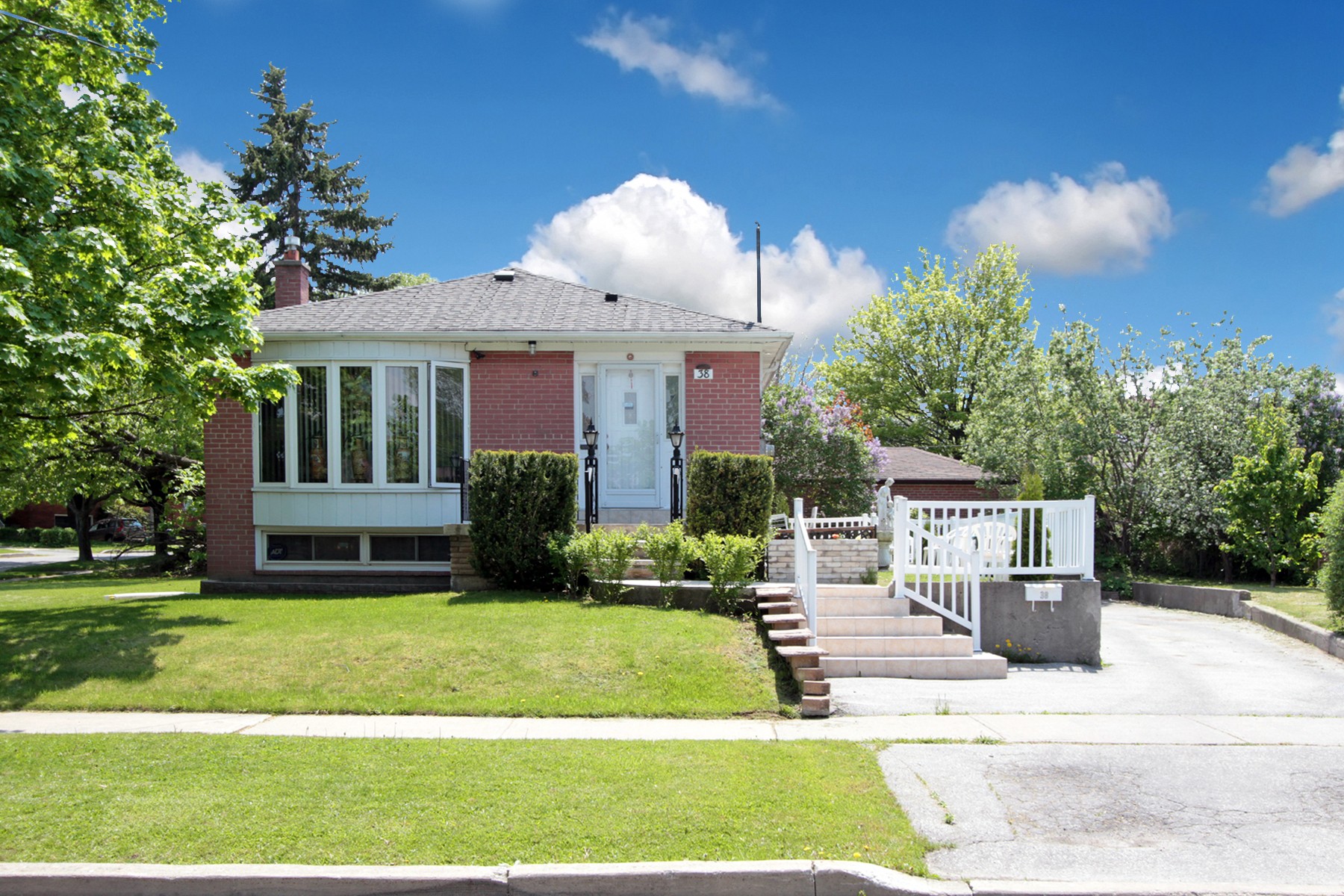 38 Wainfleet Rd Scarborough, ON for Tony Kalsi Virtual Tours ID 14815 2023/07/06