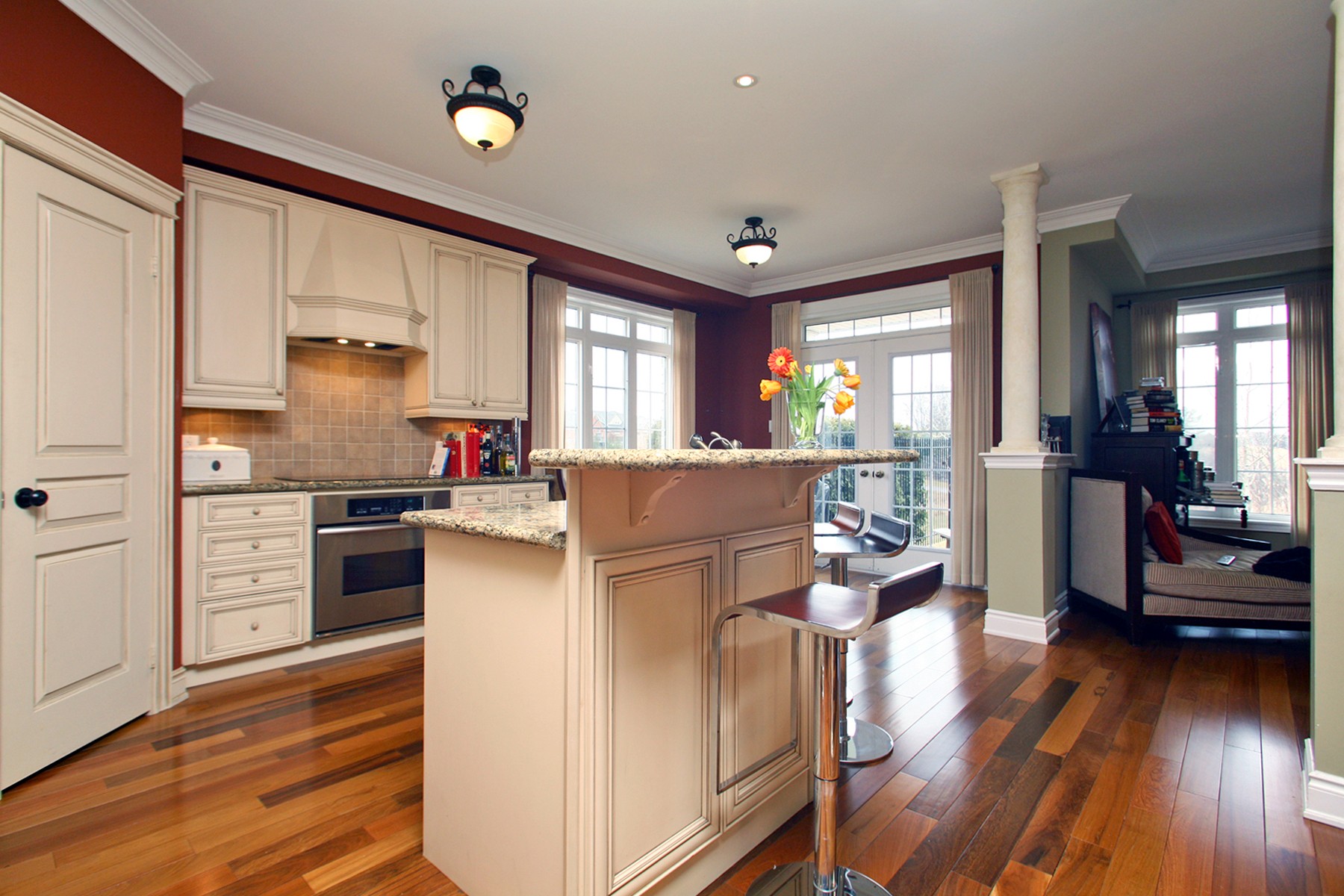 Virtual Tour of 88 Stonecliffe Crescent Aurora, ON for