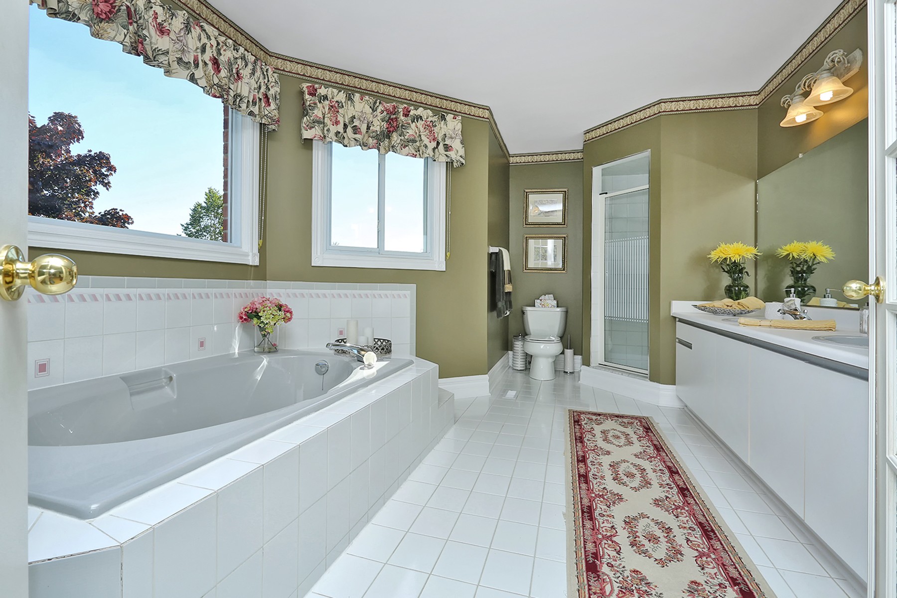 16635_master_bedroom_ensuite_14_20140908220134.jpg