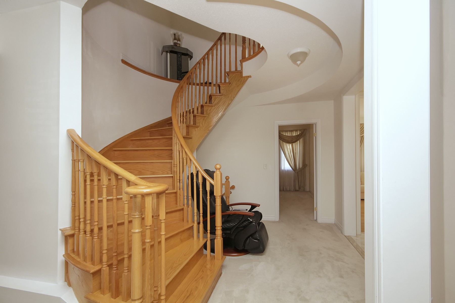 16804_stairway_19_20140927221103.jpg