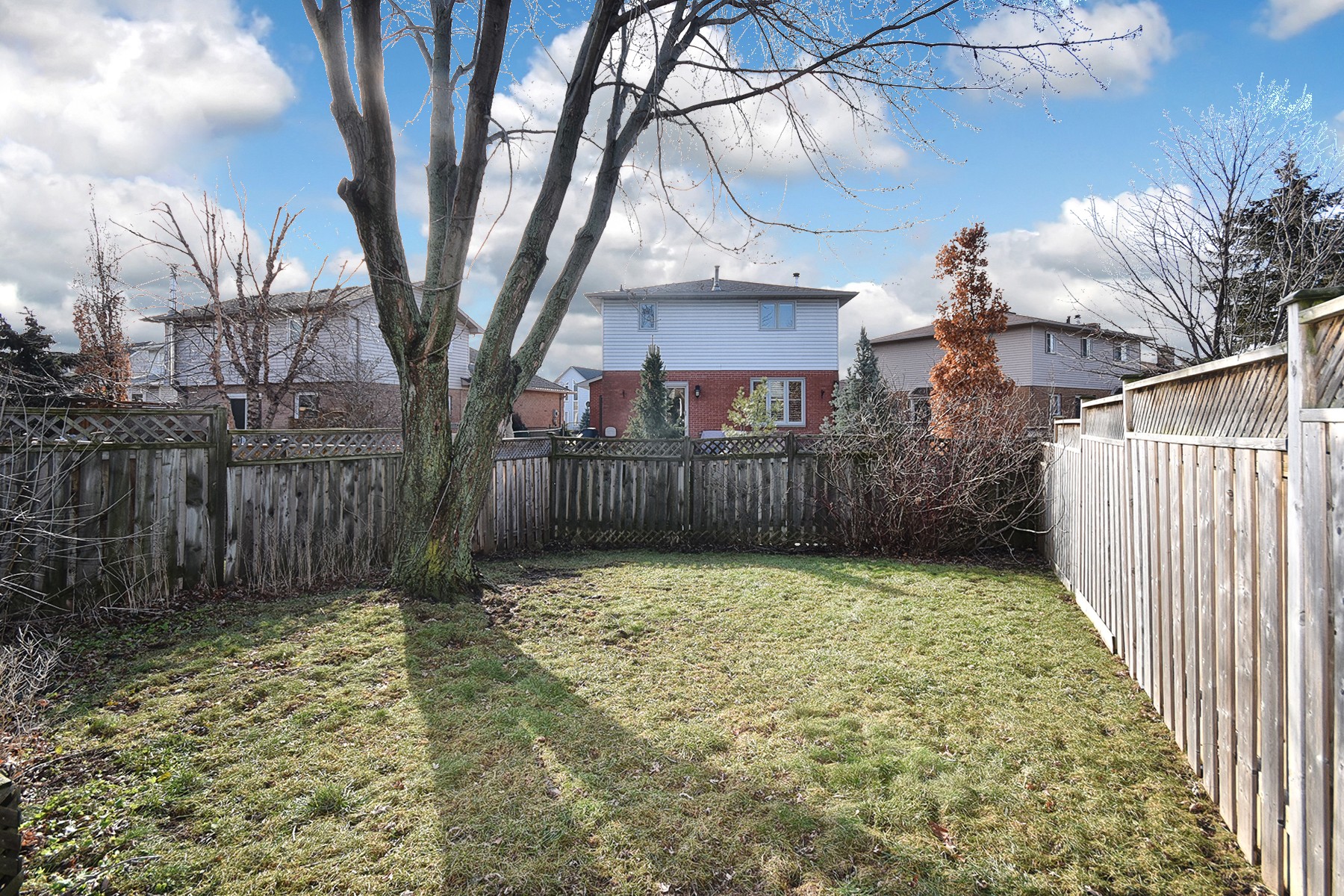 Virtual Tour of 2116 Chrisdon Rd Burlington, ON TourID