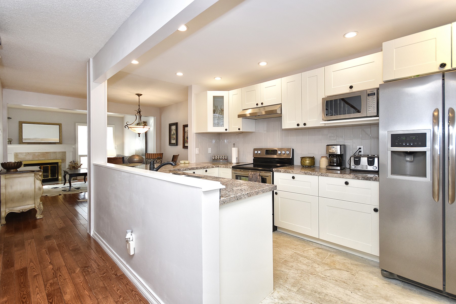 Virtual Tour of 2116 Chrisdon Rd Burlington, ON TourID