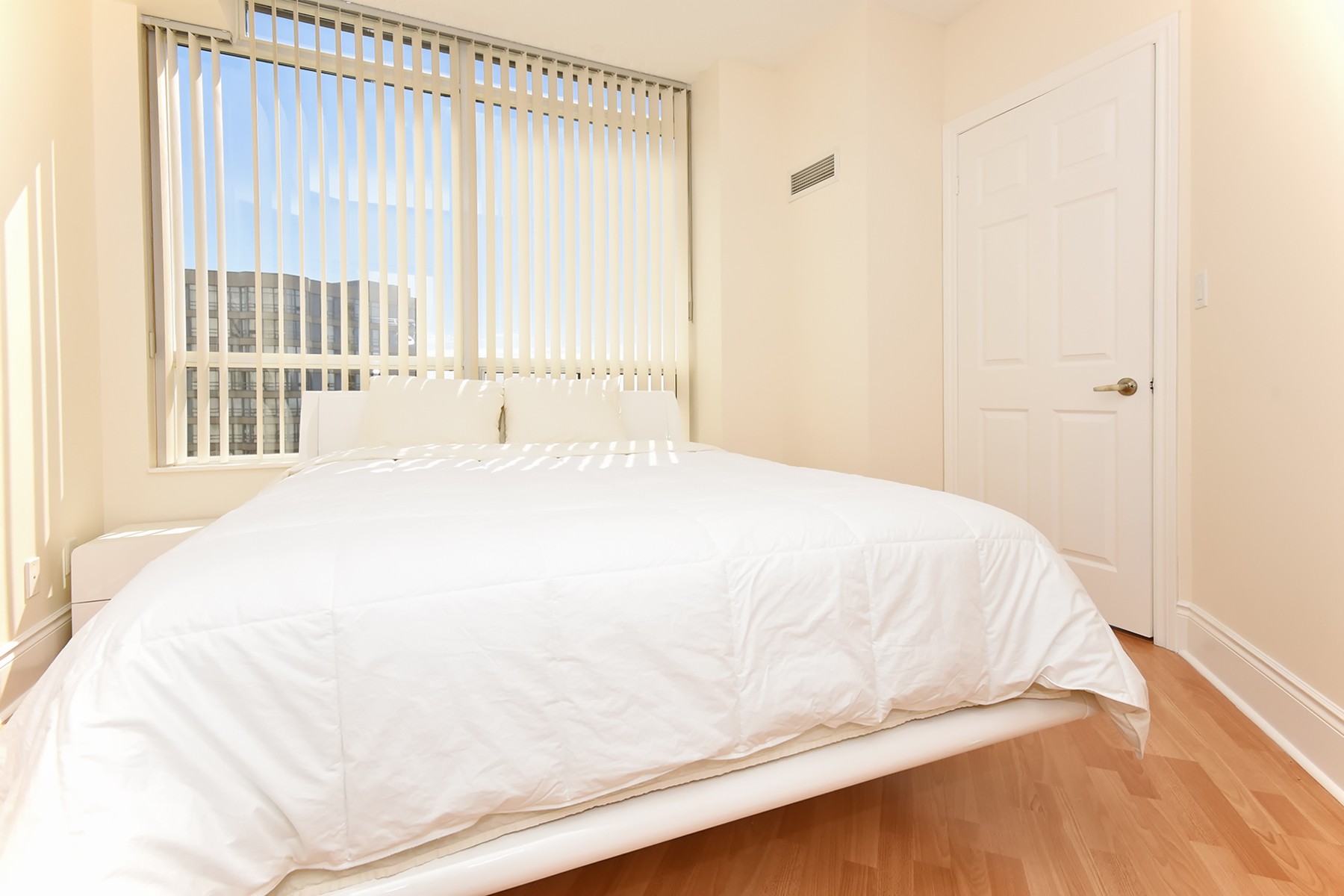 3880 Duke Of York Blvd Unit 1111 Mississauga ON TourID 20244 For Pat 3880-duke-of-york-blvd-unit-1111-mississauga-on-tourid-20244-for-pat