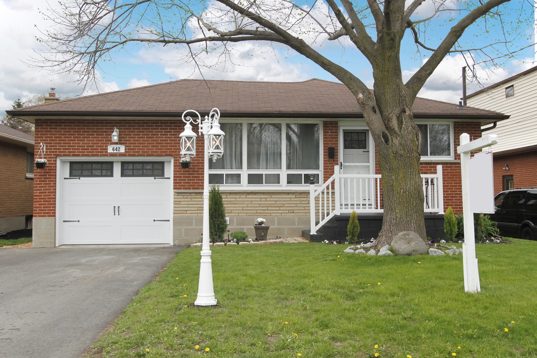 Virtual Tour of 642 Gibb St Oshawa, ON TourID 16068 for Dominique Farr 2024/10