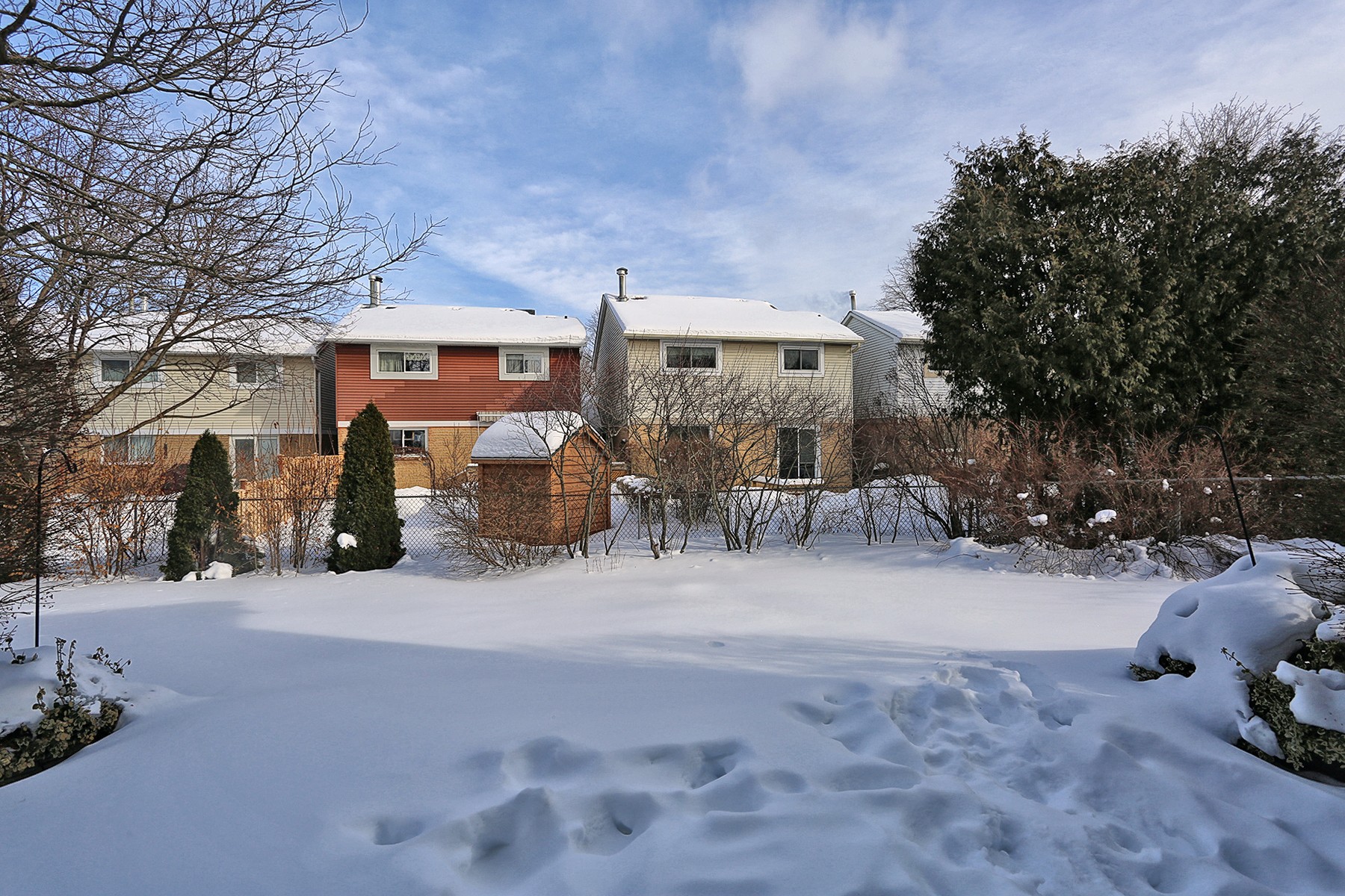 57 Nisbet Dr Aurora, ON Virtaul Tours ID 15619 for BEHNAZ MONSEF 2023/13/05 323