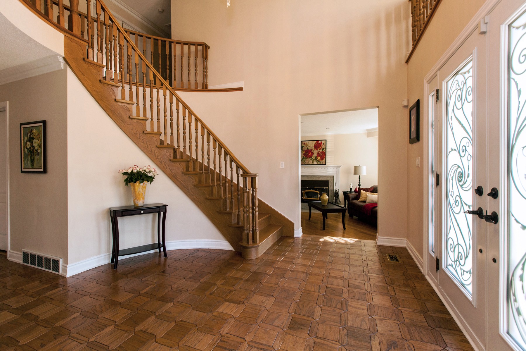 841 Swiss Heights Oshawa, ON Virtual Tour for Aurelia Cosma TourID