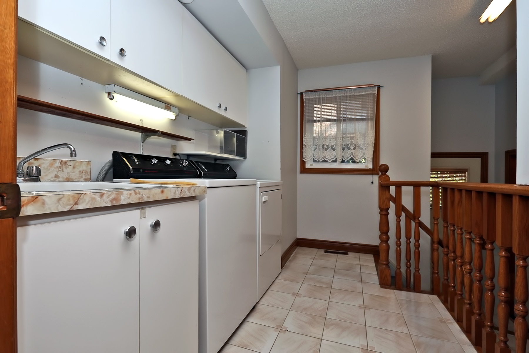 34 Wainwright Ave Richmond Hill, ON Virtual Tour for Franca Giammarino