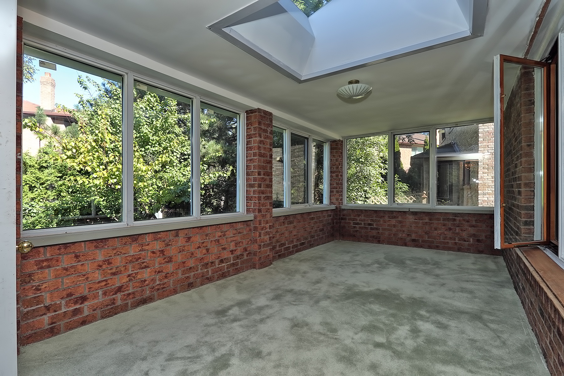 34 Wainwright Ave Richmond Hill, ON Virtual Tour for Franca Giammarino