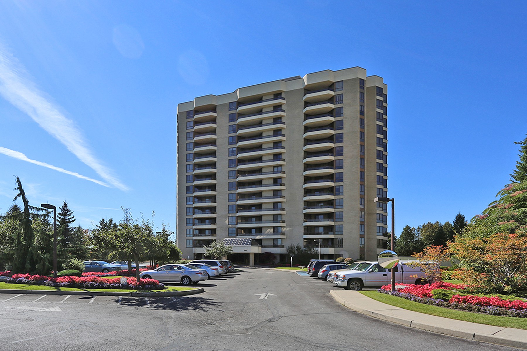 700 Wilson Road North Unit 202 Oshawa, ON Virtual Tour for Rob Brouwer