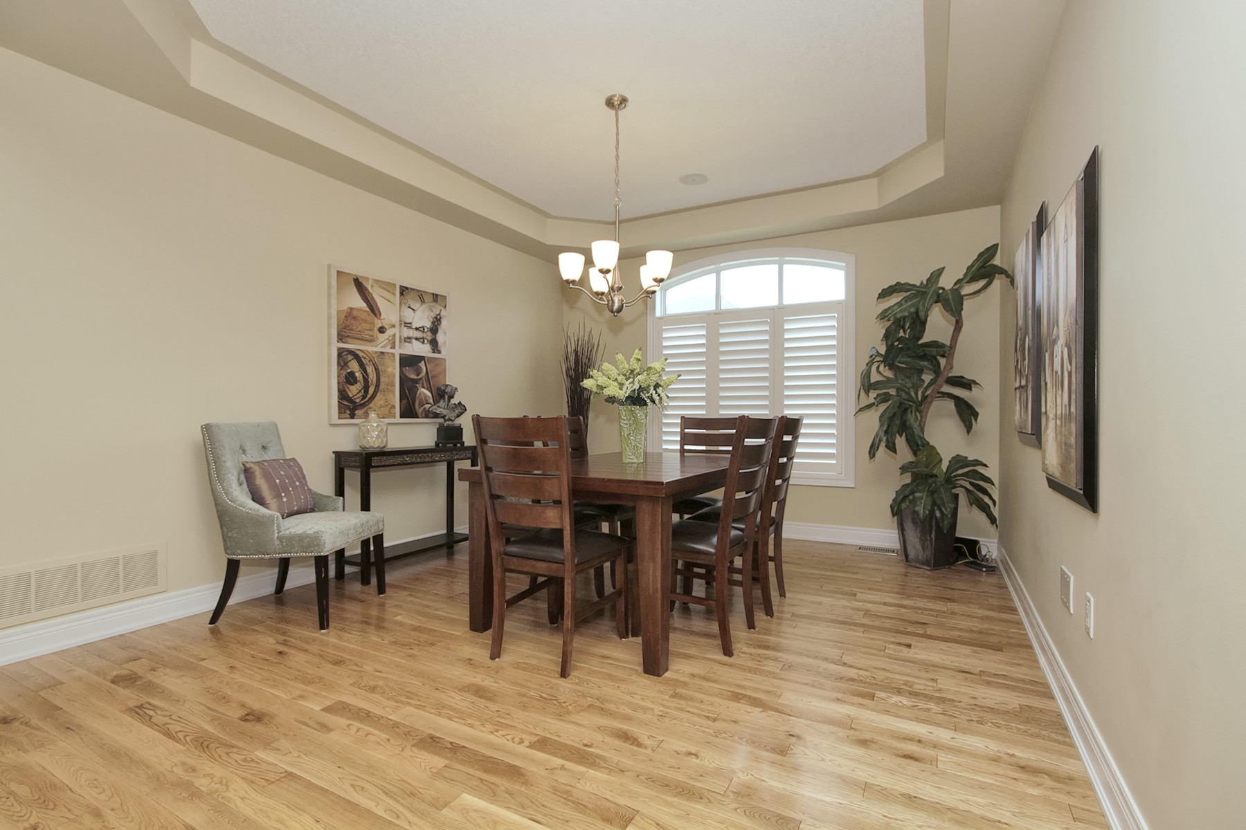 iVRTours.com - Virtual Tour of 44 Glengowan St Whitby, ON for Eddie ...