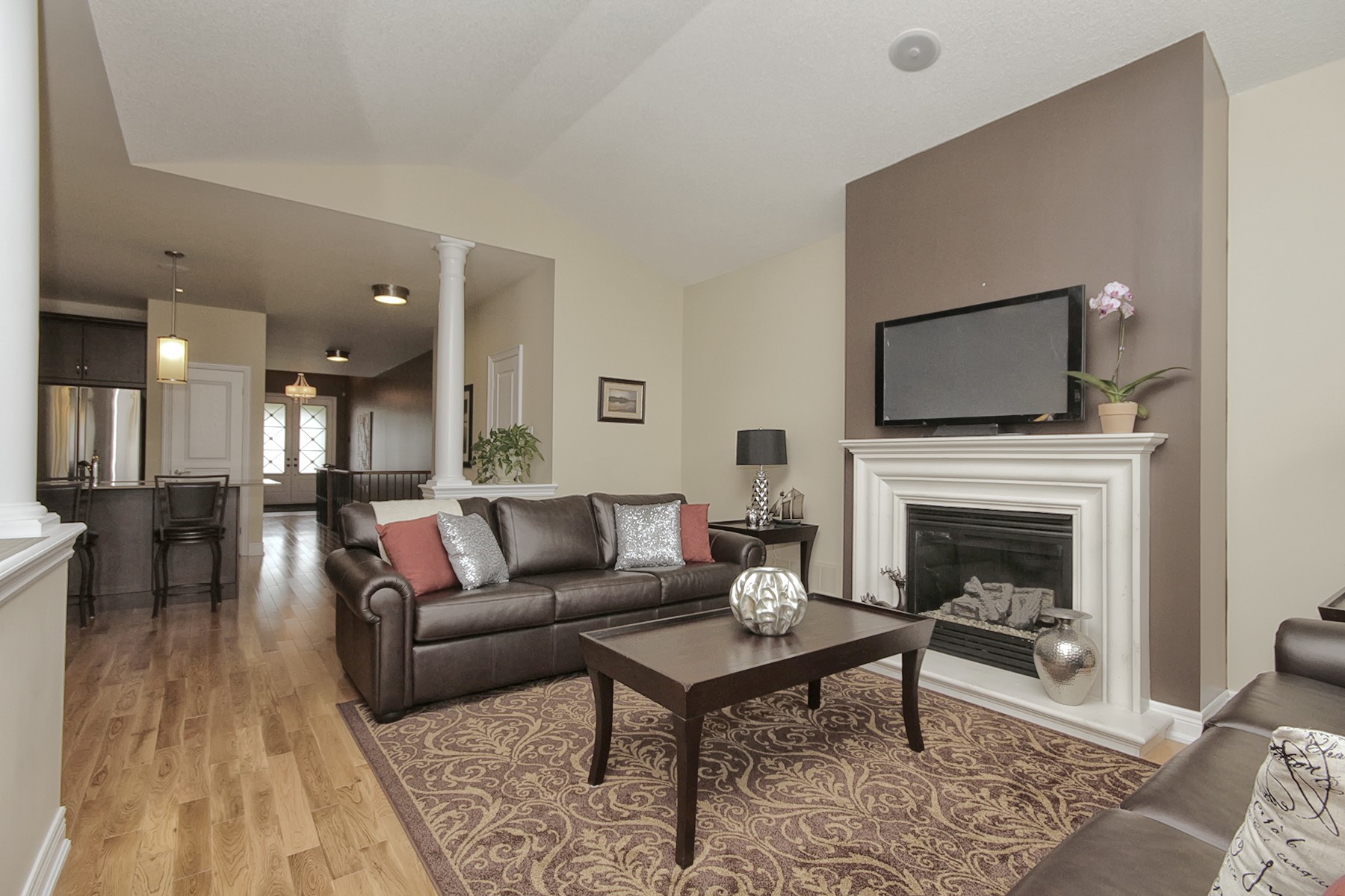 iVRTours.com - Virtual Tour of 44 Glengowan St Whitby, ON for Eddie ...