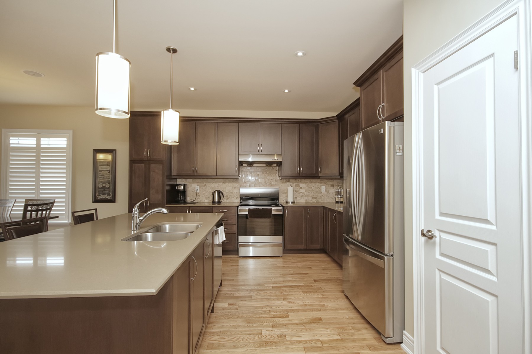 iVRTours.com - Virtual Tour of 44 Glengowan St Whitby, ON for Eddie ...