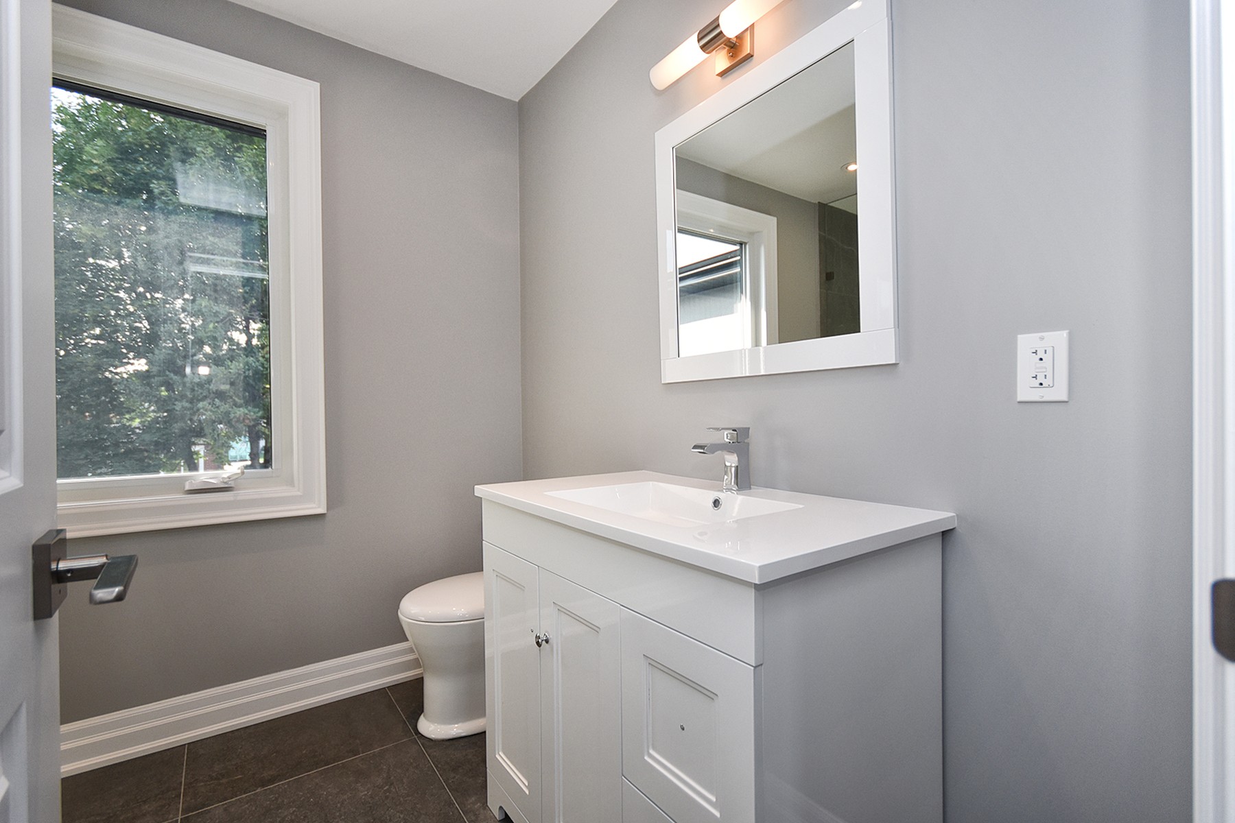 Virtual Tour of 67 Presteign Ave York, ON TourID 22285