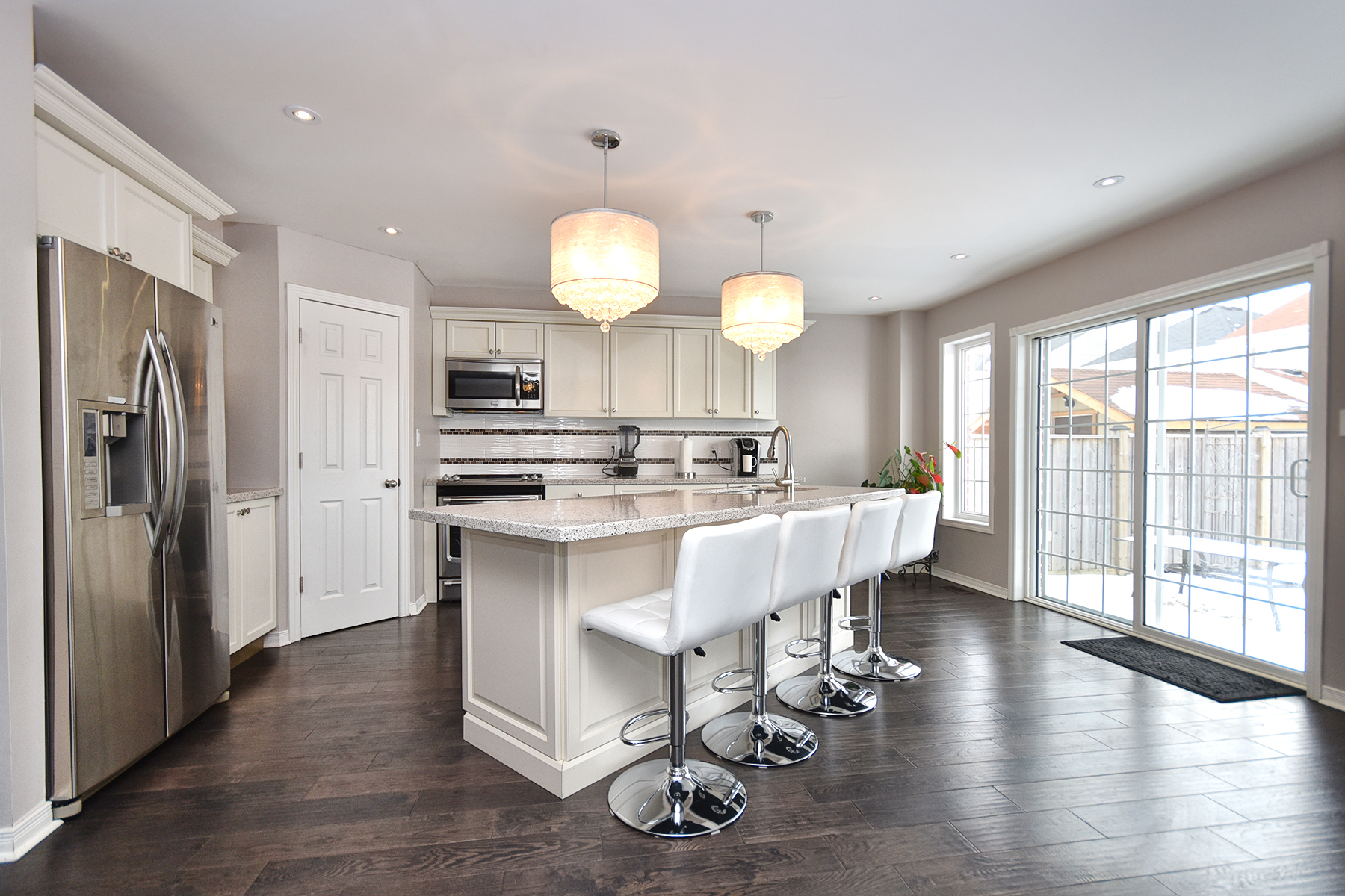 Virtual Tour of 1350 Whitelaw Ave Oshawa, ON for