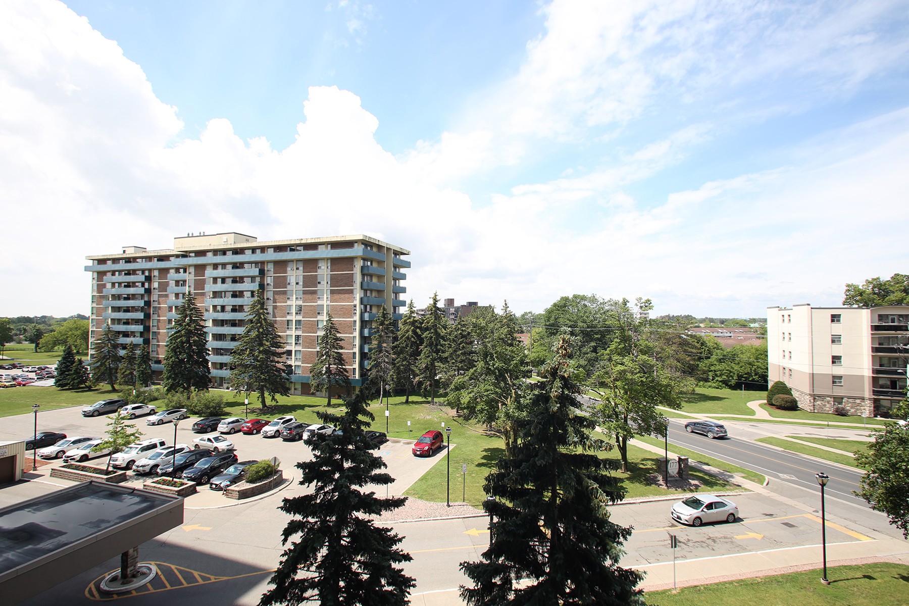 177-nonquon-rd-unit-510-oshawa-on-tourid-26111-for-the-valiant-group