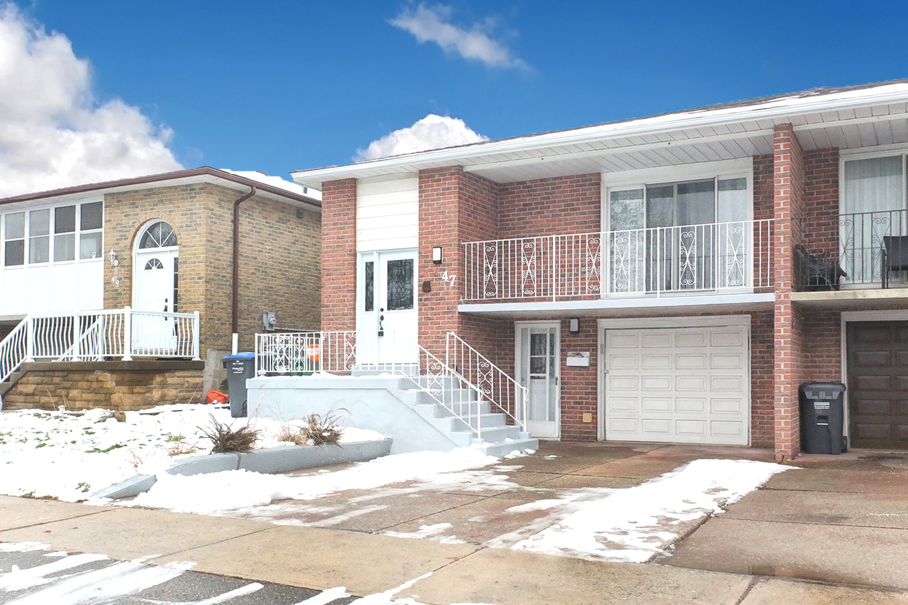 Virtual Tour of 47 Major Oaks Dr Brampton, ON TourID 24670 for Chukwu Uzoruo