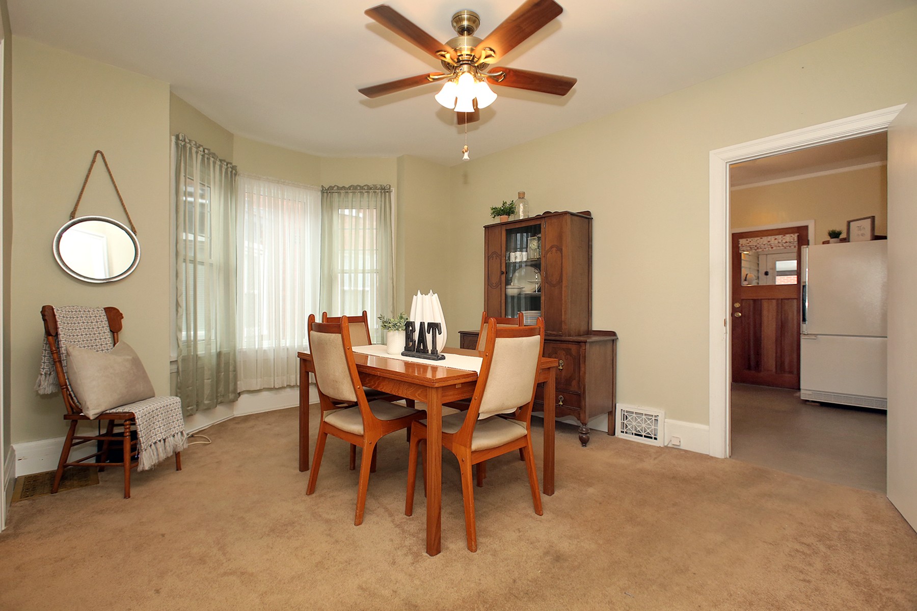 Virtual Tour of 198 Division St Oshawa, ON for Jessica McNamee TourID