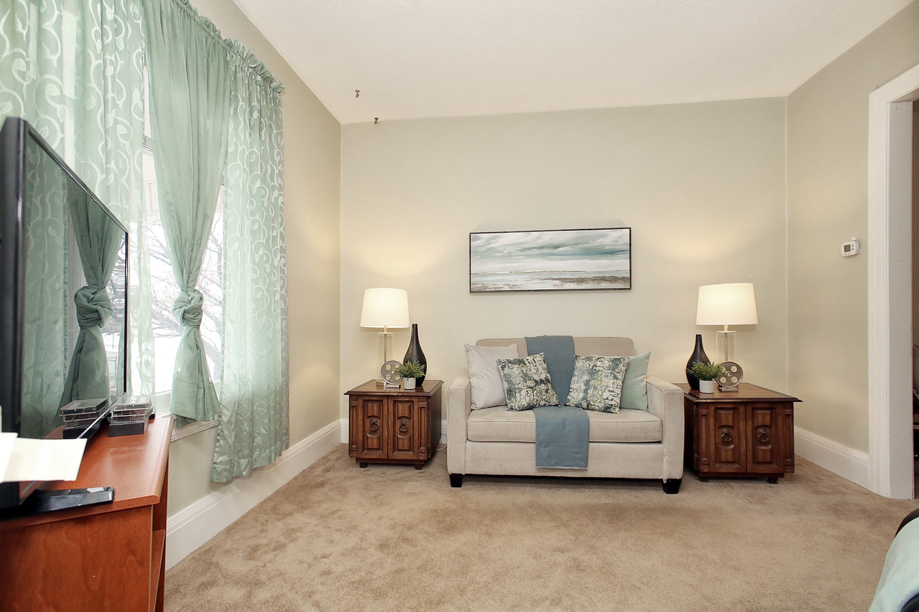 Virtual Tour of 198 Division St Oshawa, ON for Jessica McNamee TourID