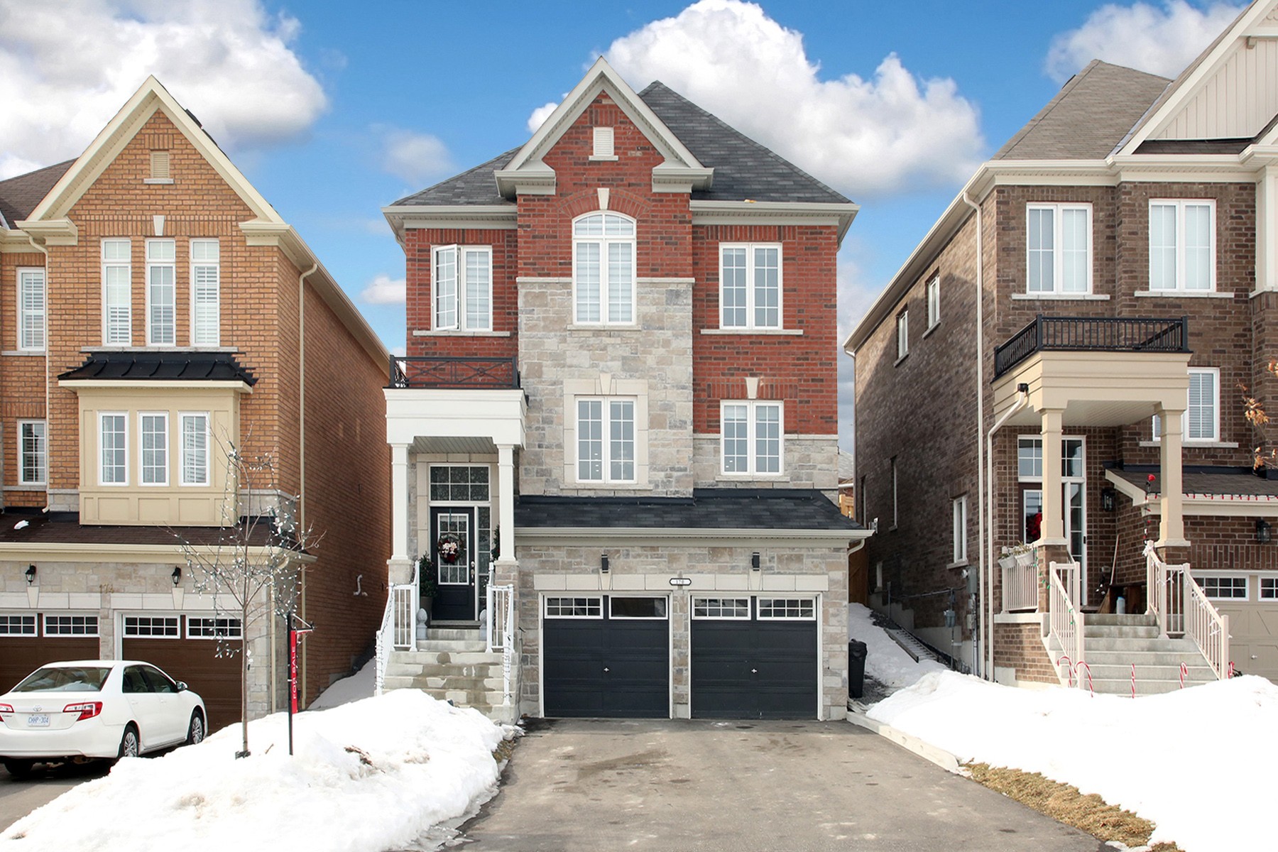 Virtual Tour of 170 Lyle Dr Bowmanville, ON TourID